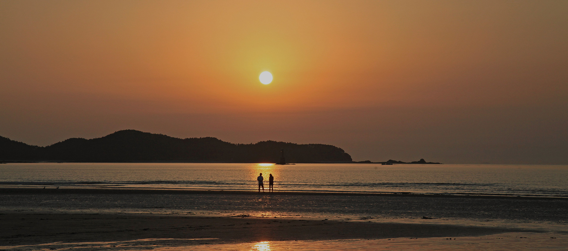 Where the setting sun invites the heart to rest|우림관광농원|지는 해를 따라 마음도 잠시 머무는 곳